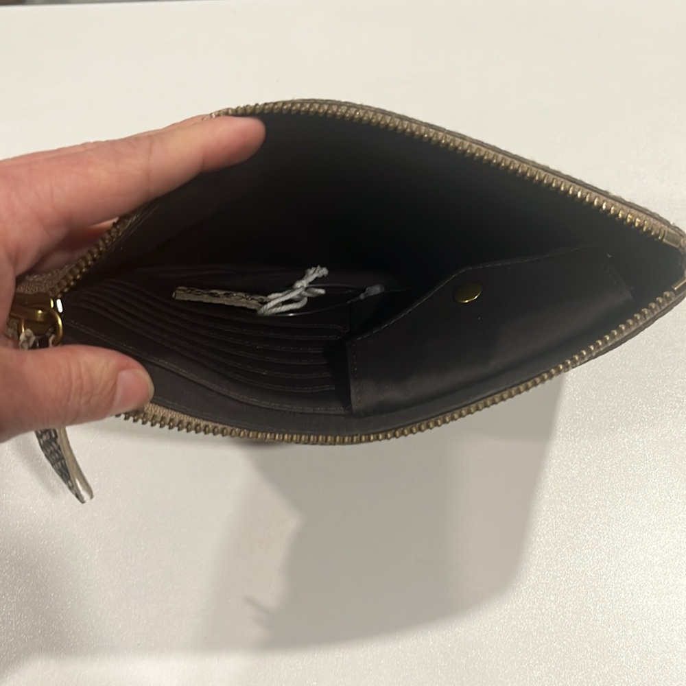 Madewell Snakeskin Clutch- Never Used - Picture 4 of 5